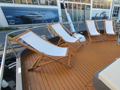 Yacht de Luxe Italien pour Événements Exclusifs & Expériences en Mer