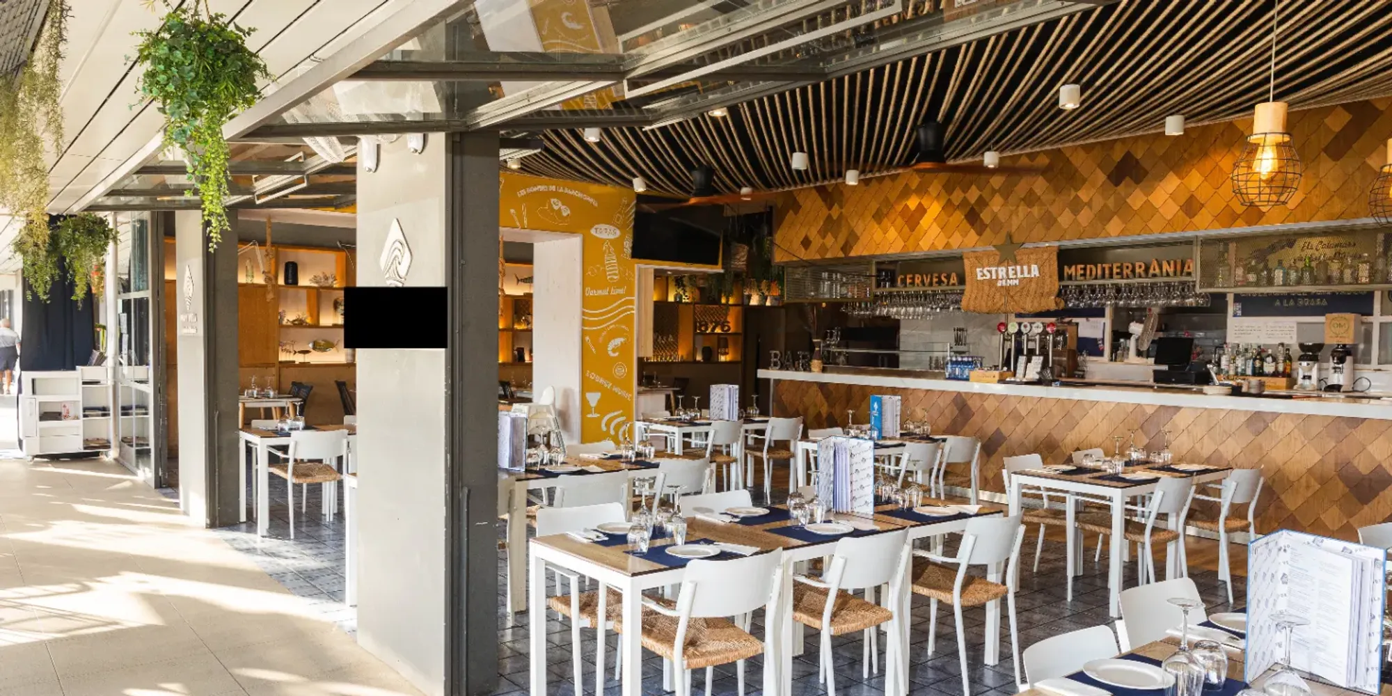 Paella and seafood restaurant with marina views for corporate events in Barcelona