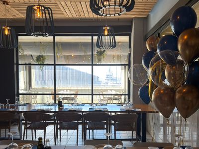 Dégustation de Paella et Fruits de Mer Authentiques avec Vue Imprenable sur la Marina à Barcelone