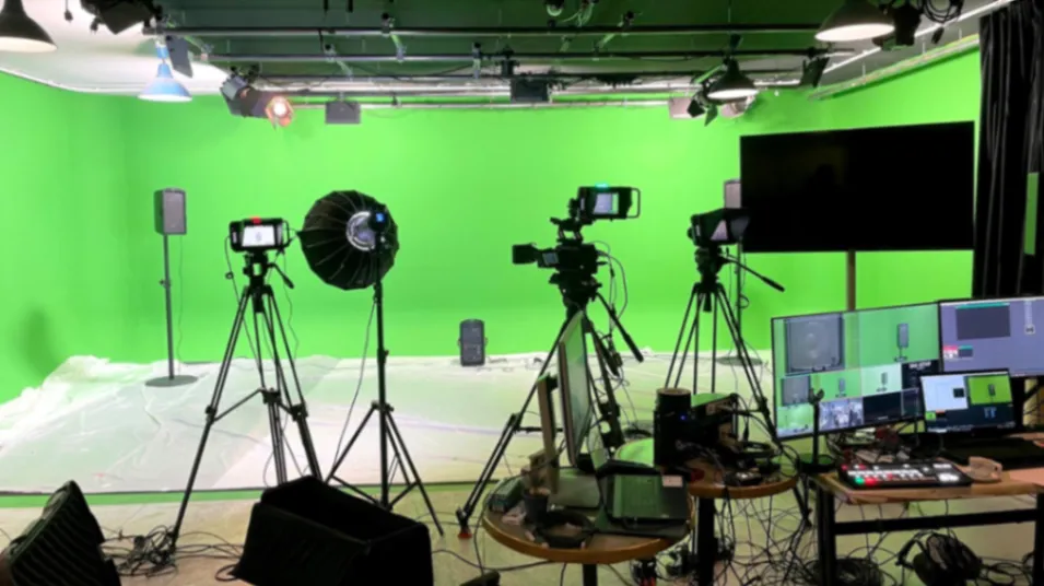 Professional Film Studio & Production Space in Belleville, Paris