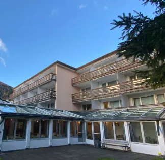 Lieu Nouvellement Rénové à Davos avec Vue Alpine