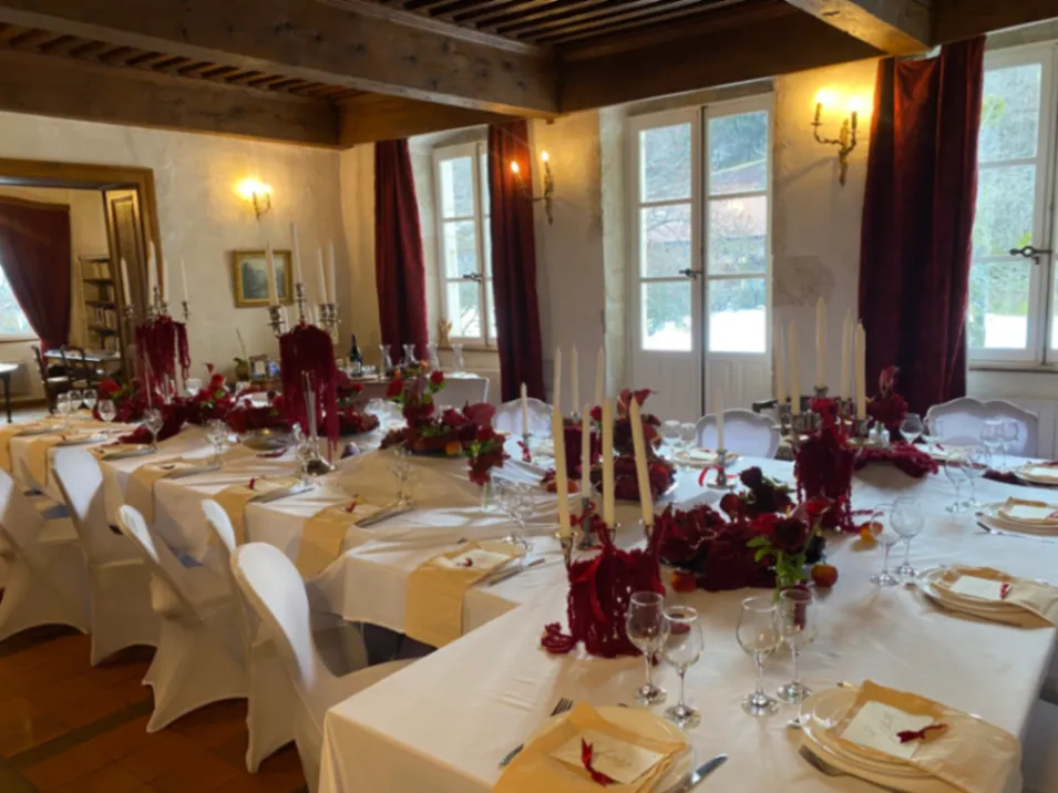 12th-Century Château Estate in Haut-Jura: Historic Venue for Events