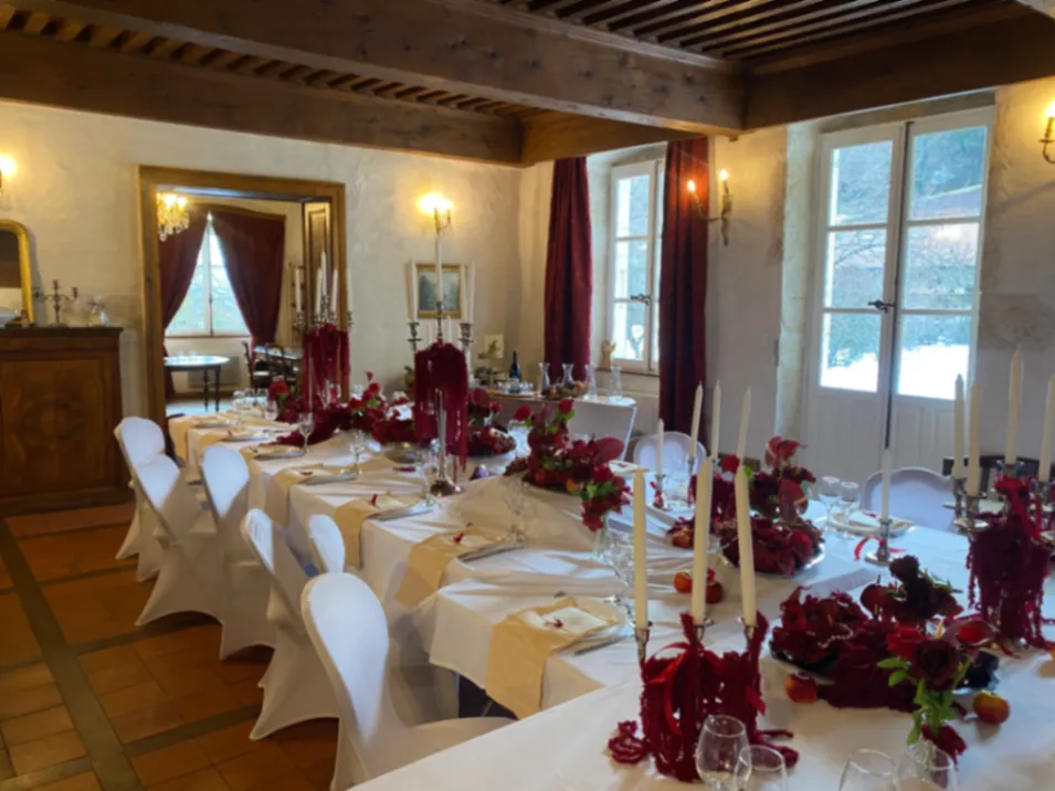 12th-Century Château Estate in Haut-Jura: Historic Venue for Events