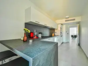 Appartement de Luxe avec Vue Panoramique sur la Mer à Cannes