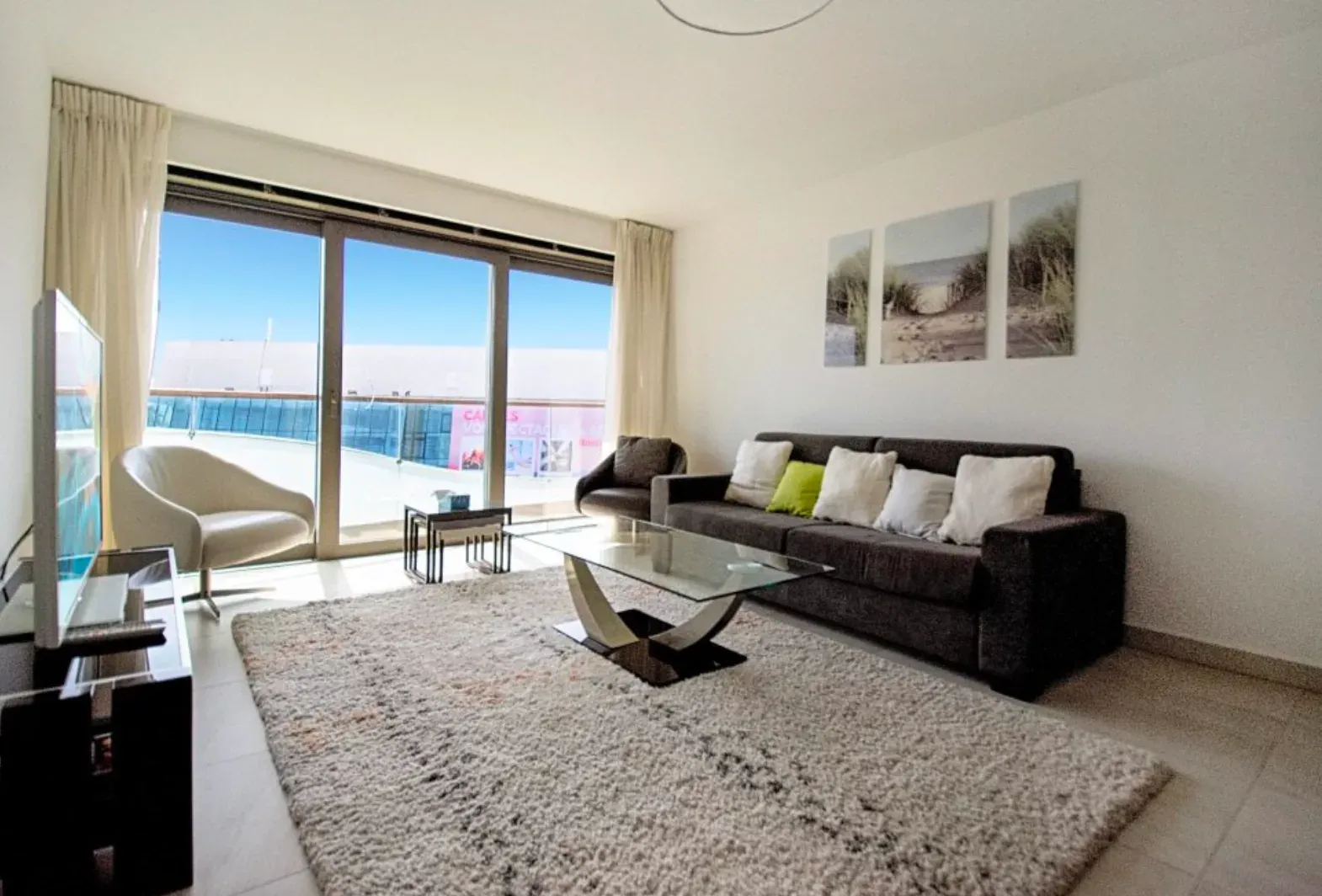 Appartement de Luxe avec Vue Panoramique sur la Mer à Cannes