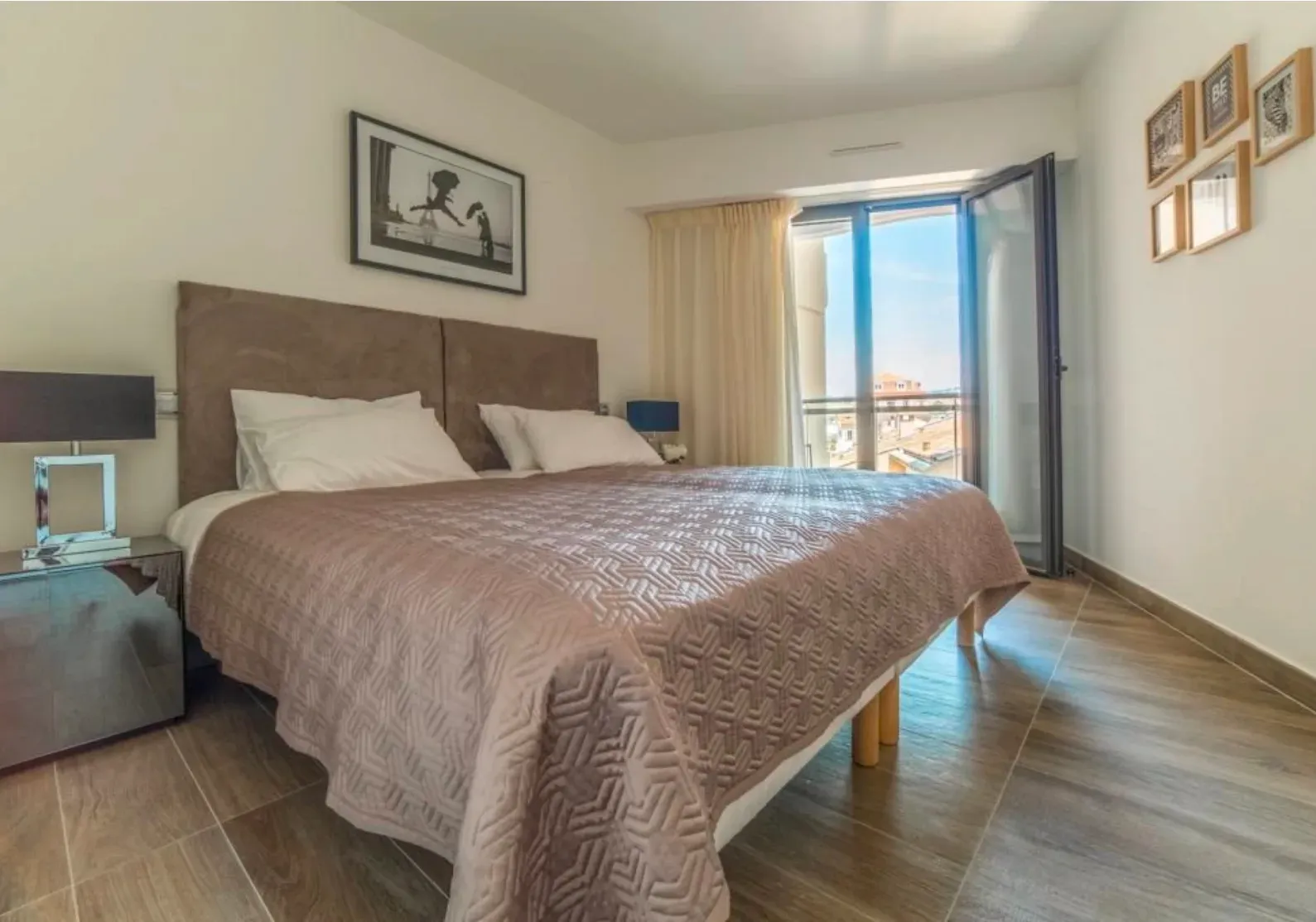 Appartement de Luxe avec Vue Panoramique sur la Mer à Cannes