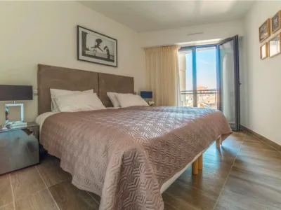 Appartement de Luxe avec Vue Panoramique sur la Mer à Cannes