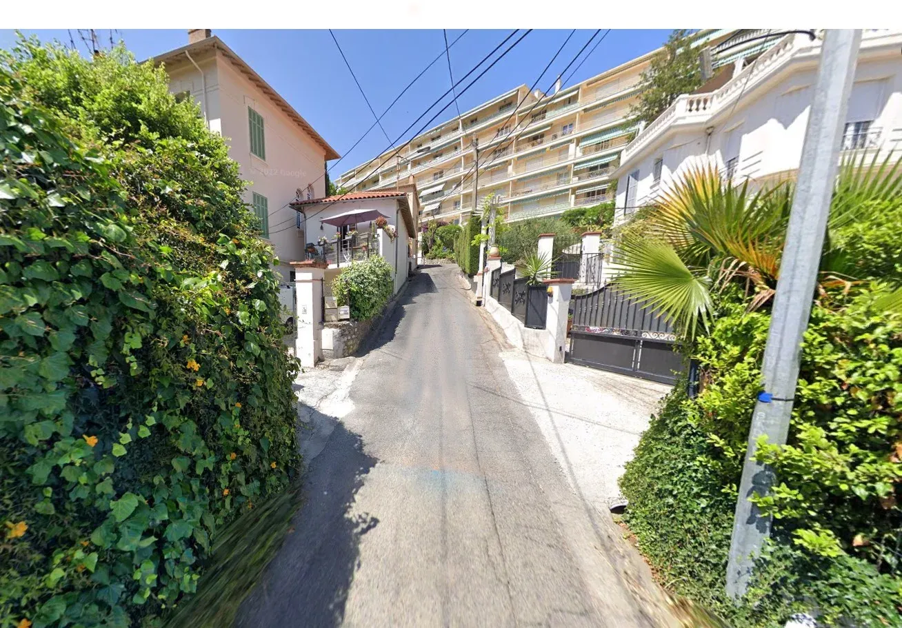 Cozy Apartment in Petit Juas, Cannes | Perfect for Solo or Couple Getaway