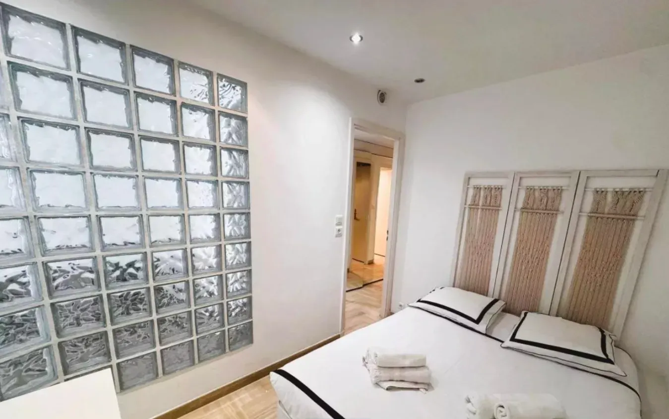 Appartement Moderne 1 Chambre à Cannes | 41 m² avec Vue sur la Ville