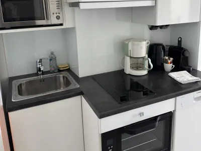 1-Bedroom Sea View Apartment on La Croisette | Cannes Congress Accommodation