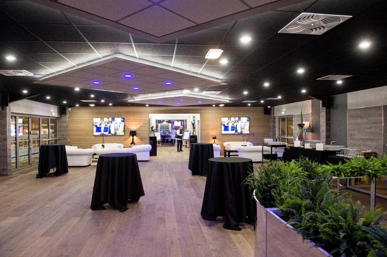 Exceptional Event Venue on the Seine in Paris