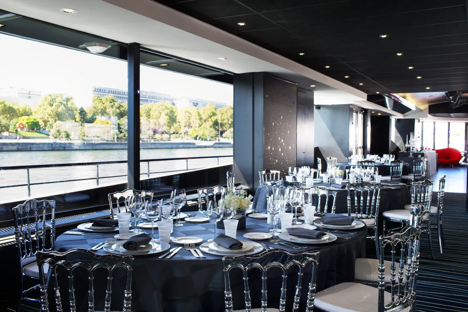 Elegant Futuristic Yacht in Paris with Panoramic City Views