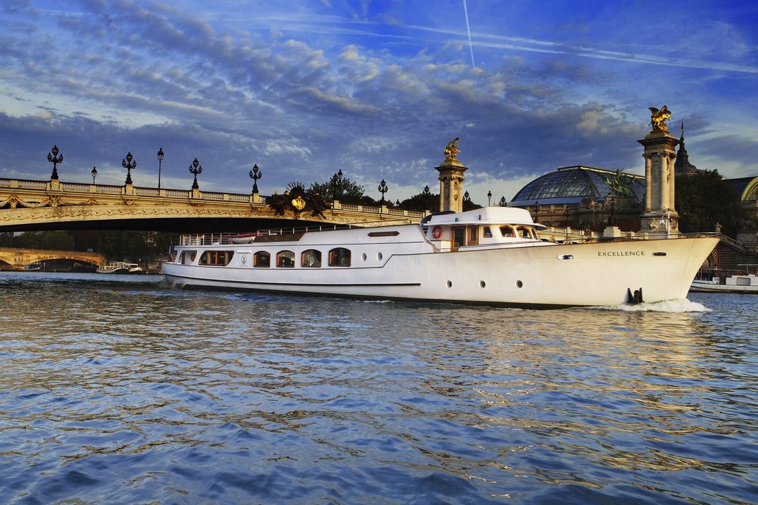 Majestic Seine River Boat for Events in Paris