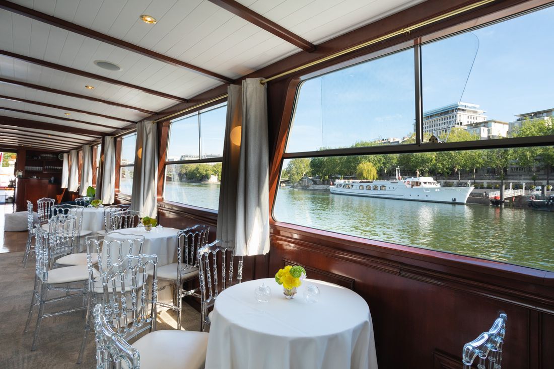 Elegant Private Boat Venue for Events in Paris