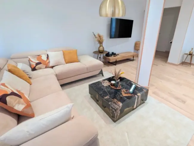 Modern 2-Bedroom Apartment with Terrace in Cannes