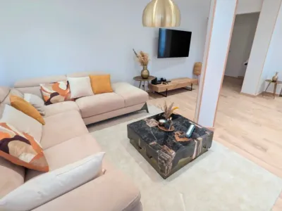 Appartement Moderne 2 Chambres avec Terrasse à Cannes