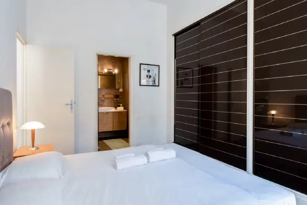 Appartement 2 Pièces avec Terrasse Proche de la Croisette, Cannes