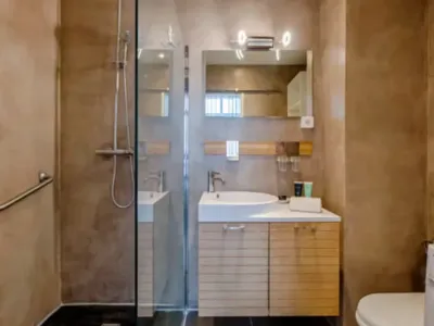 2-Bedroom Apartment with Terrace Near La Croisette, Cannes