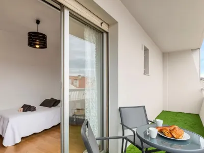 Appartement 2 Chambres au Cœur de Cannes avec Ascenseur