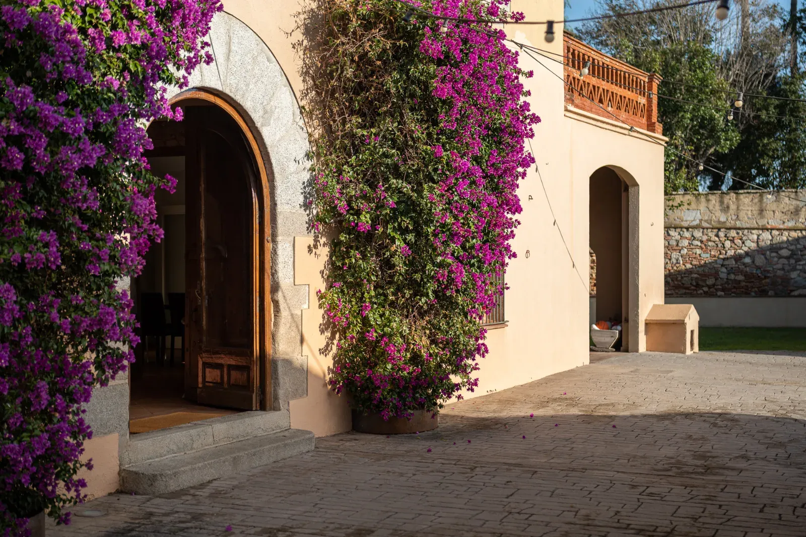 15th-Century Country House for Events: Historic Elegance Near the Beach