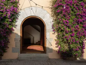15th-Century Country House for Events: Historic Elegance Near the Beach