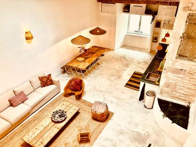 Loft Moderne de 140 m² pour Tournages & Séances Photo à Marseille