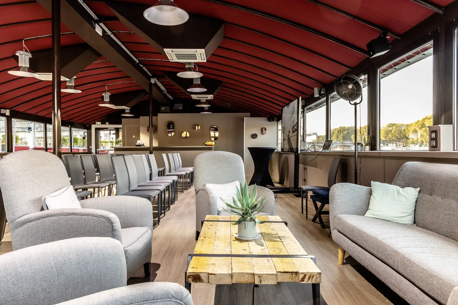Unique Seine-Side Venue in Paris for Events & Meetings