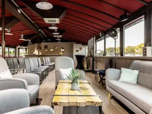Unique Seine-Side Venue in Paris for Events & Meetings