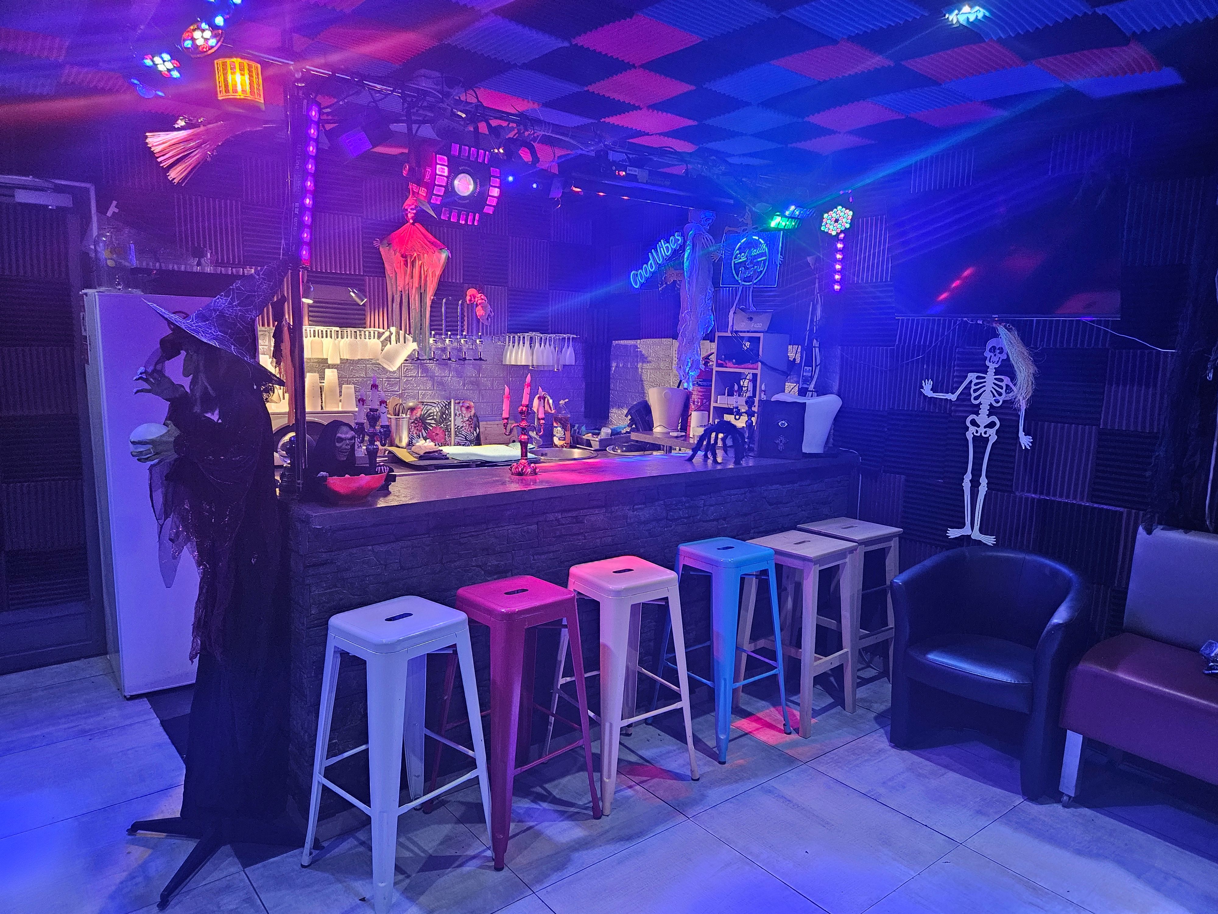 EVG2Mazets+love roulotte23 pers piscine discotek