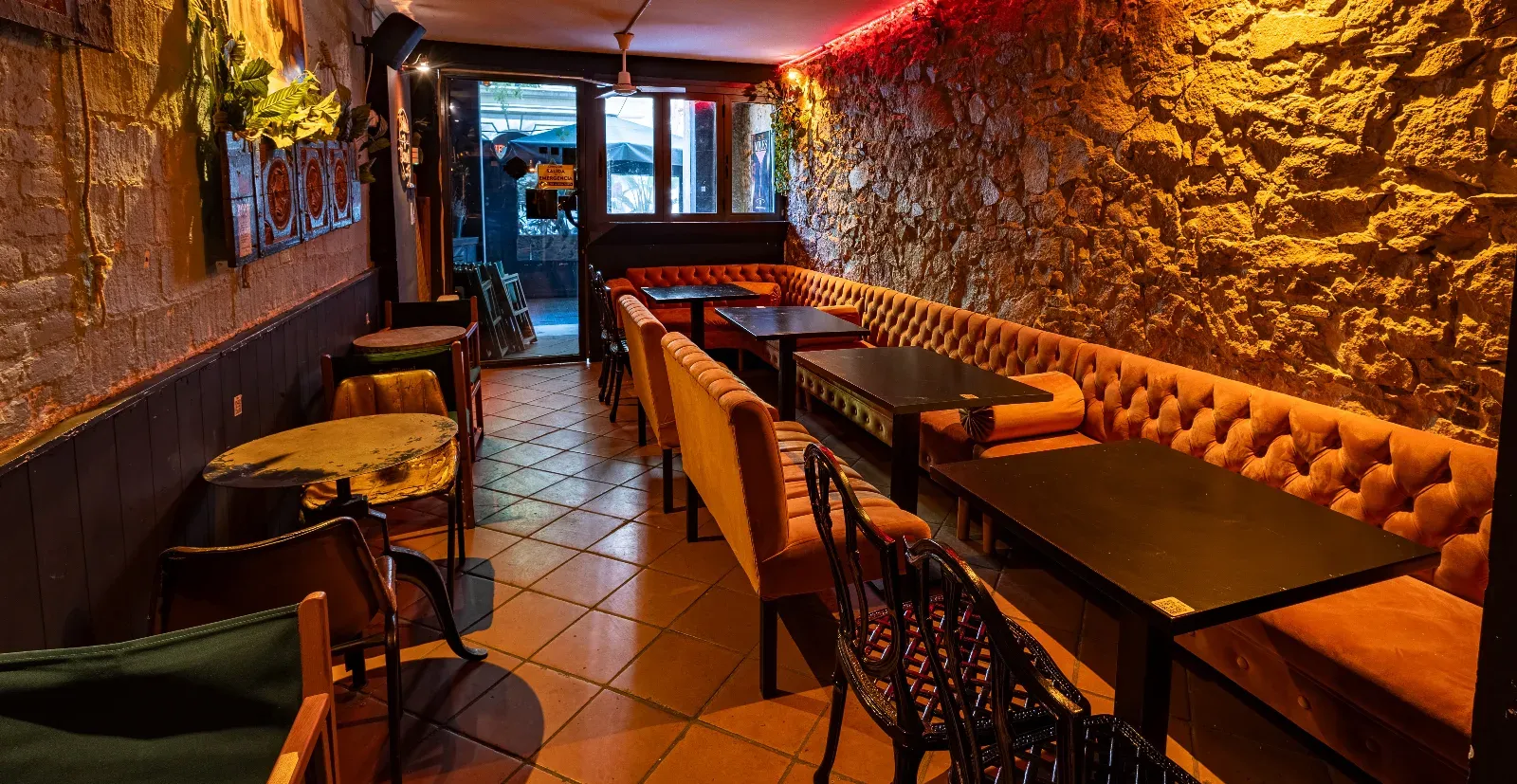Unique Cocktail Lounge for Corporate Events in Barcelona