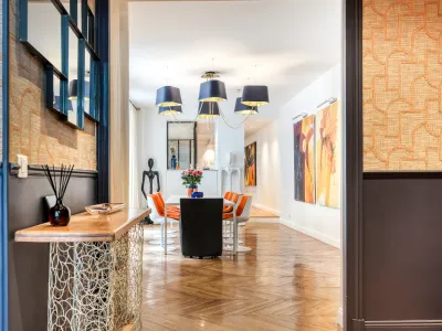 Elegant 270m² Loft with Glass Roof in Paris 8th