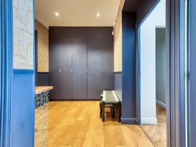 Elegant 270m² Loft with Glass Roof in Paris 8th