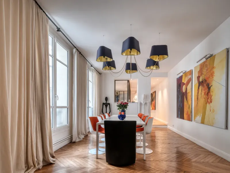 Elegant 270m² Loft with Glass Roof in Paris 8th