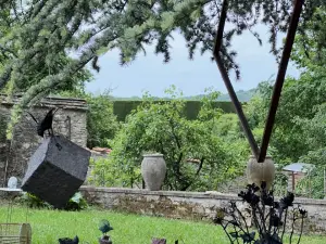 Artistic Garden Venue in French Vexin for Events & Photoshoots