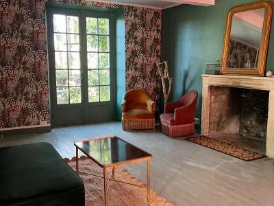 Artistic Garden Venue in French Vexin for Events & Photoshoots