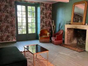 Artistic Garden Venue in French Vexin for Events & Photoshoots