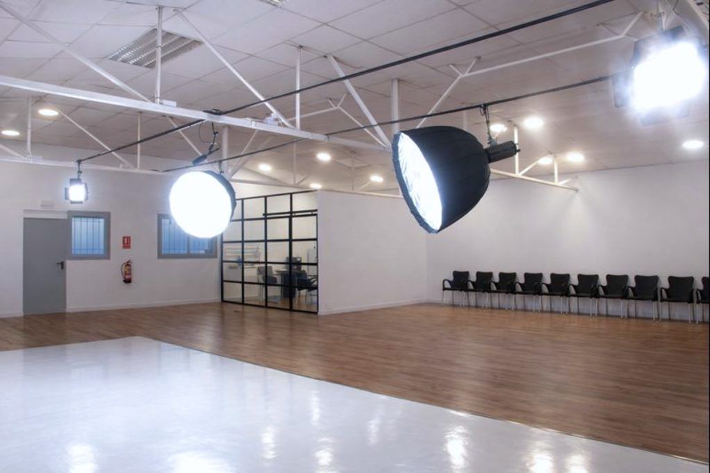 Industrial Studio with Cyclorama in Gràcia, Barcelona