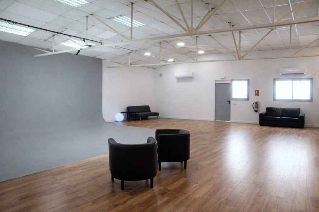 Industrial Studio with Cyclorama in Gràcia, Barcelona