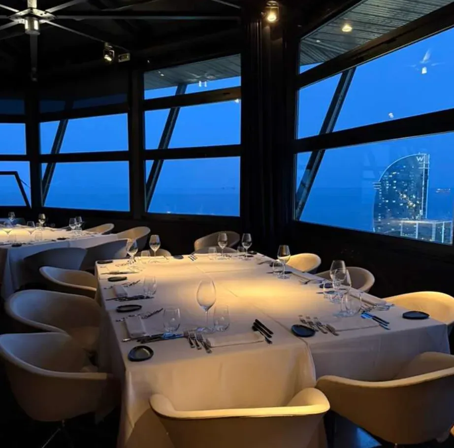 Dîner Semi-Privé & Événements avec Vue sur la Mer à Barcelone