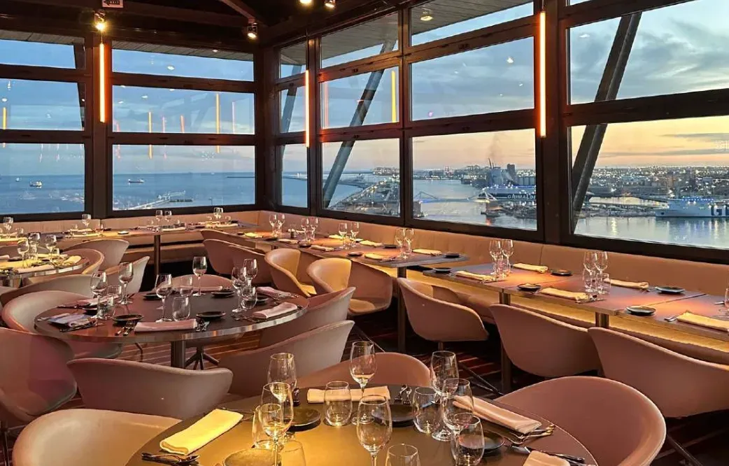 Espace Événementiel Polyvalent à Barcelone avec Vue sur la Mer