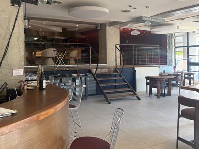 Modern Adaptable Event Space in Marseille | Private Parties & Corporate Events