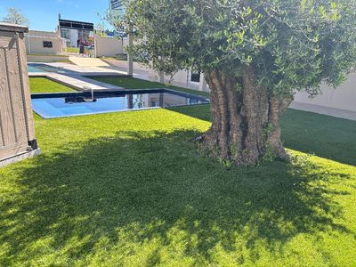 Private Venue Hire with Swimming Pools for Events in Villeneuve-lès-Béziers