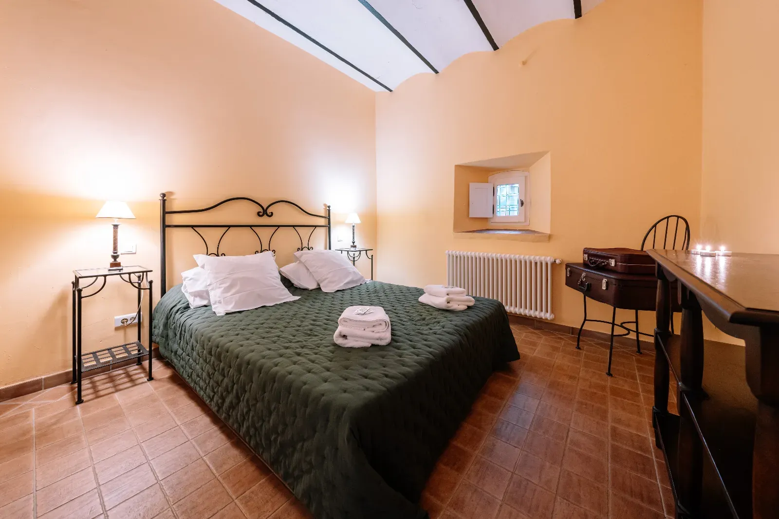Spectacular Countryside Venue for Events in Ollières