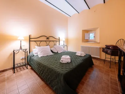 Lieu Spectaculaire à la Campagne pour Événements à Ollières