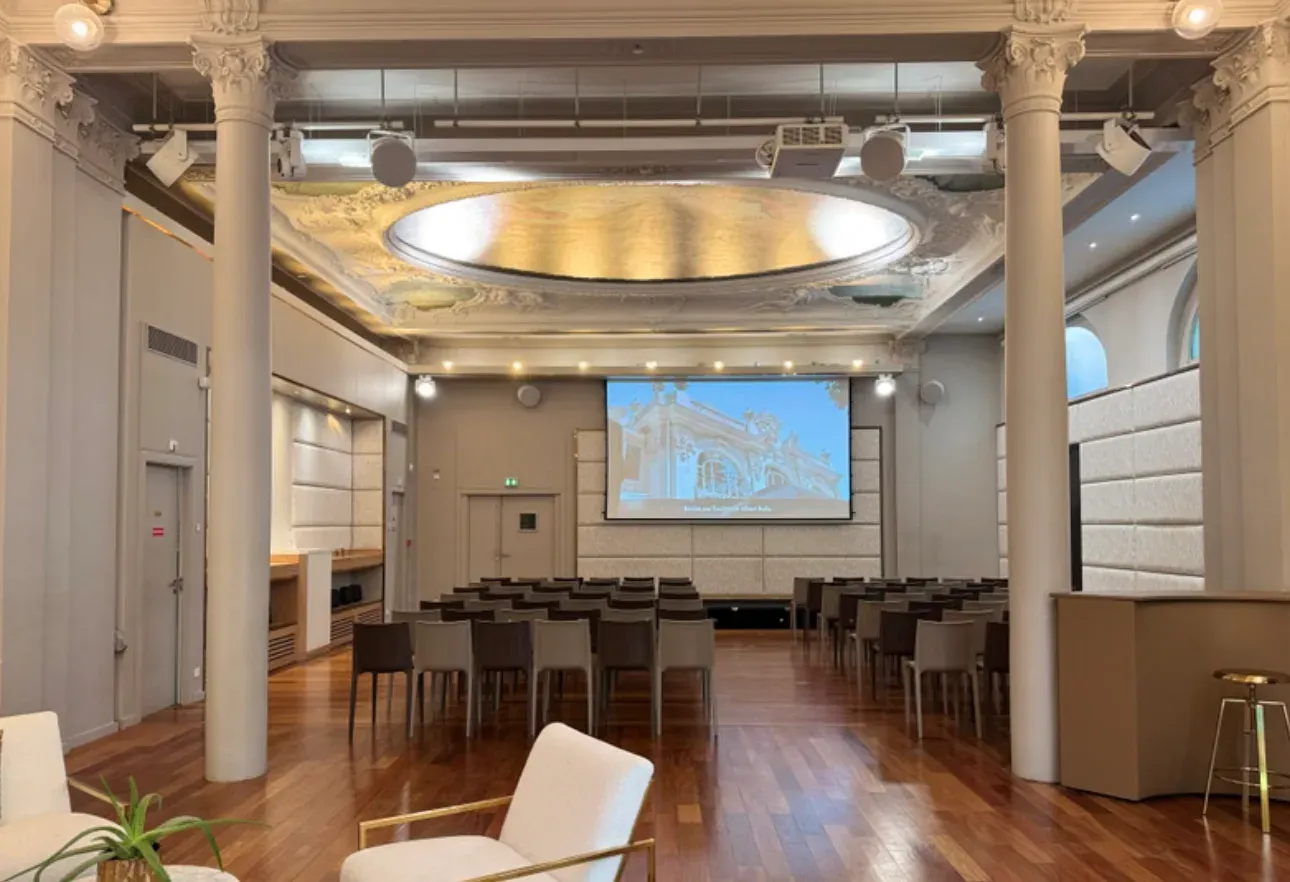 Salle des fresques, verrière et terrasse