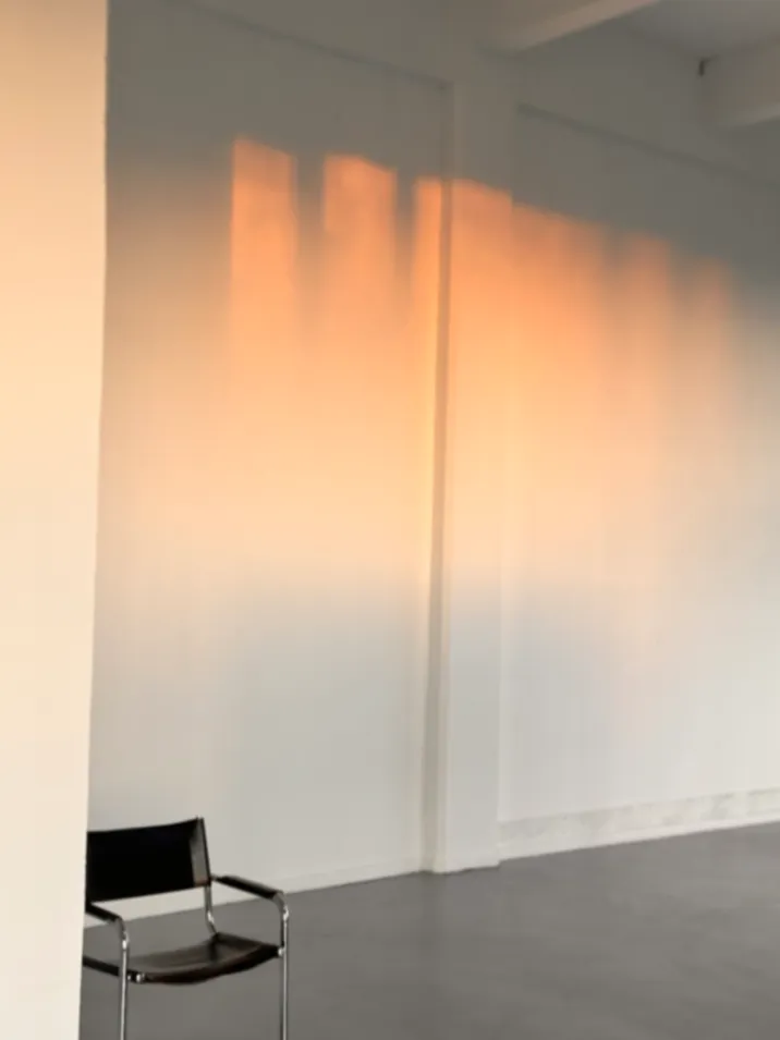 Studio de Photographie Paris : Lumière Naturelle & Équipement Pro