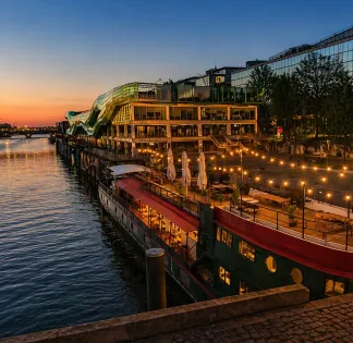Lieu événementiel unique sur la Seine à Paris | Native Spaces