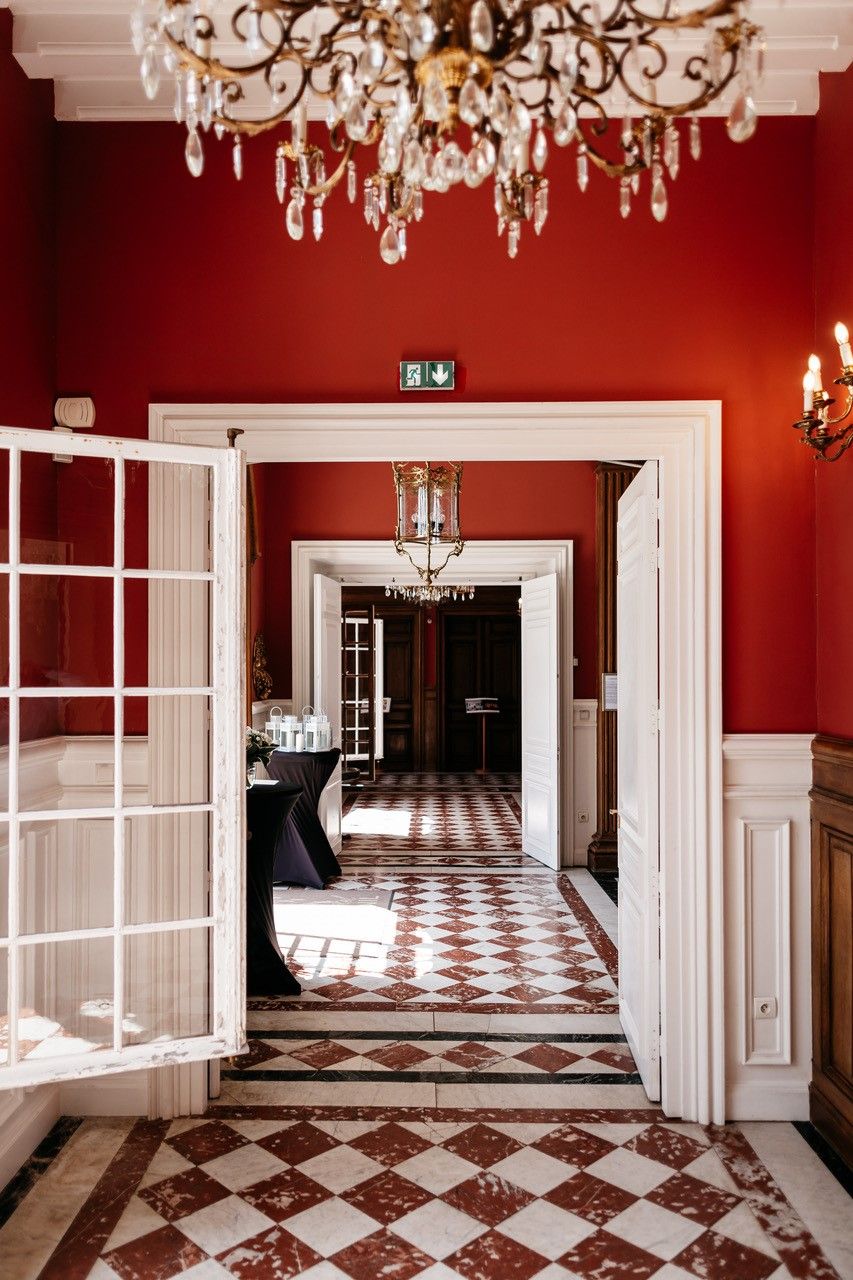 Elegant Château Near Paris for Corporate Events & Seminars