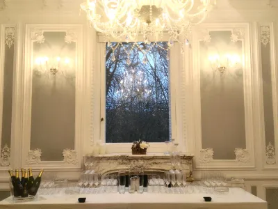 Elegant Light-Filled Venue Near Paris for Events