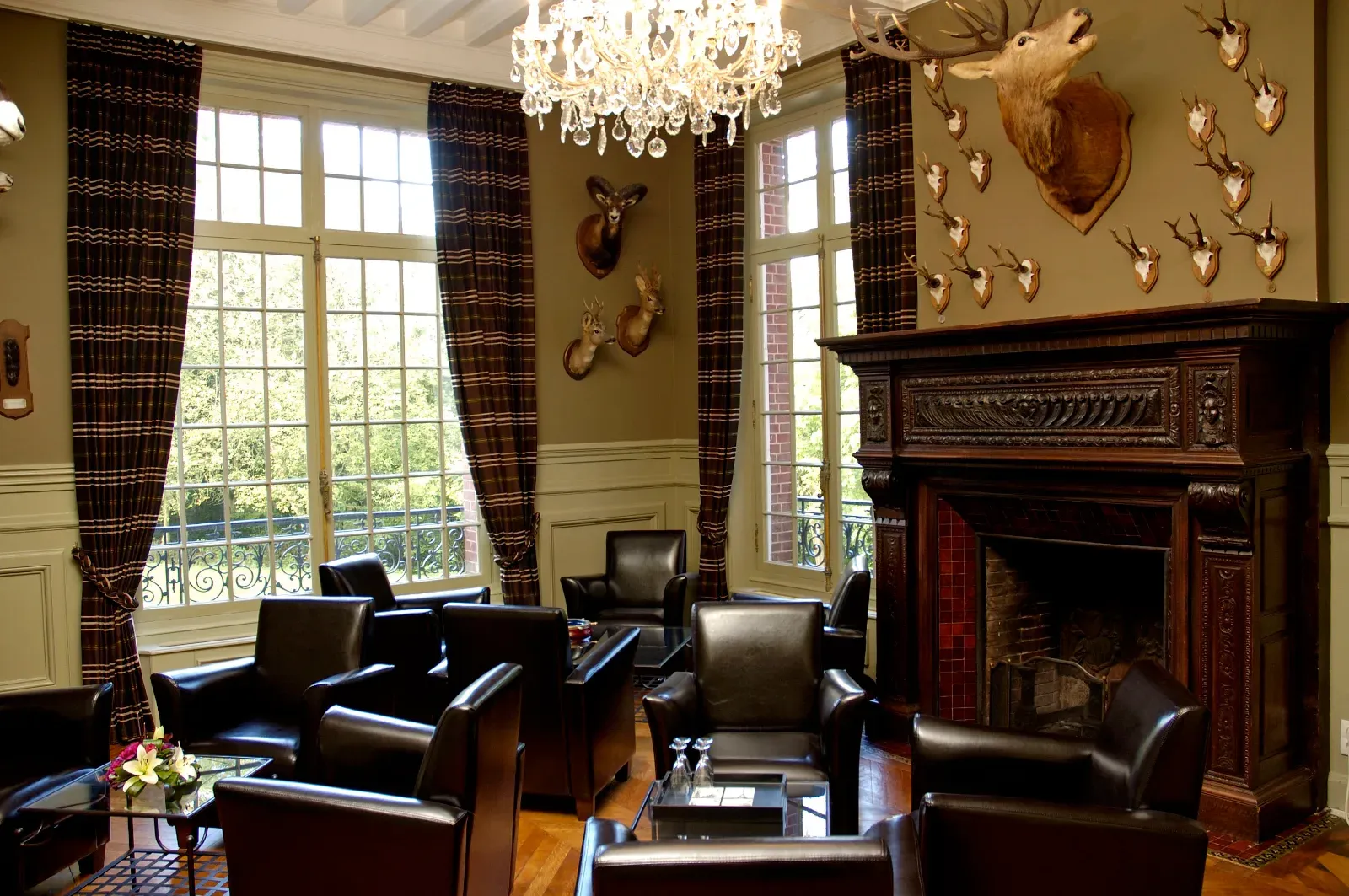 Salon Saint Hubert | Elegant Event Venue Near Paris